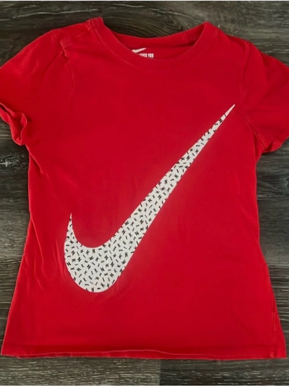 Boys 6 pc graphic tee bundle Nike/Childrens Place size s 5/6